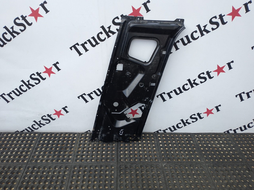 Кронштейн стеклоподъёмника правый 2018г