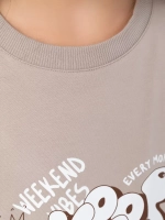 Бежевый костюм оверсайз для девочки