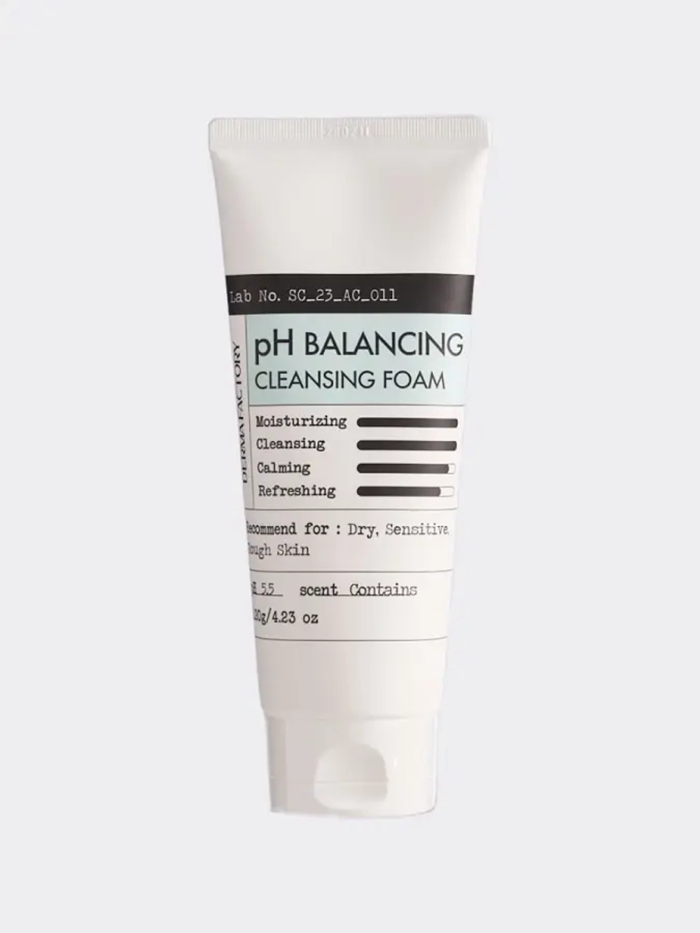 Балансирующая пенка для умывания с пантенолом Derma Factory PH Balancing Cleansing Foam