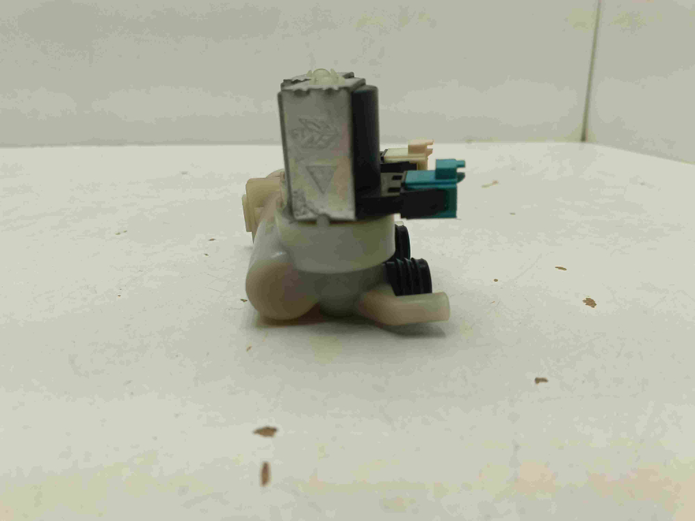 WMF7080 кт219 Клапан подачи воды для стиральной машины Hotpoint-Ariston WMF7080 б/у