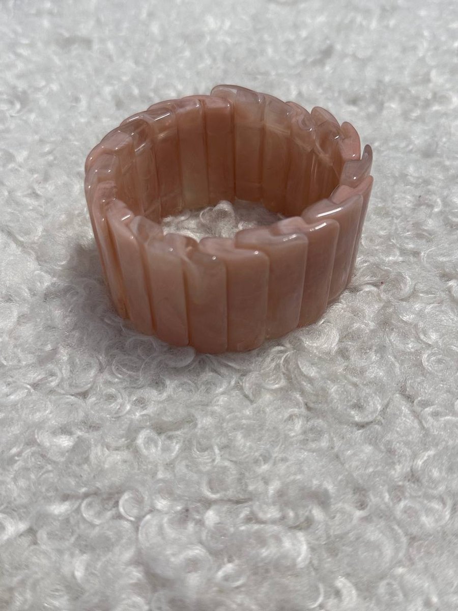 Браслет из пластин розовый