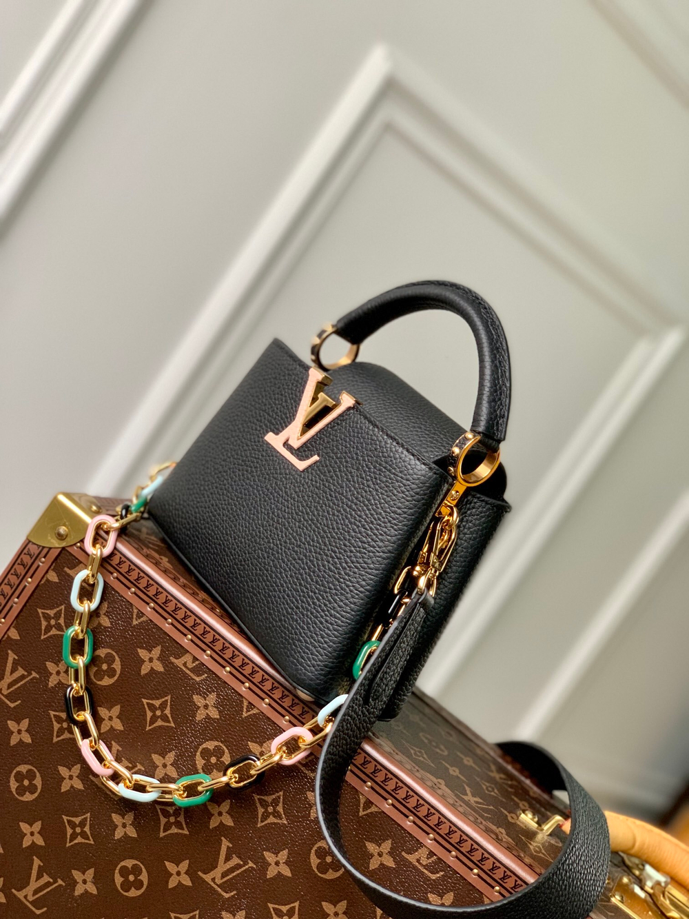 Louis Vuitton Capucines Mini