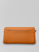 Сумочка 625 прямоугольной формы с металлической застежкой и ремешком в комплекте