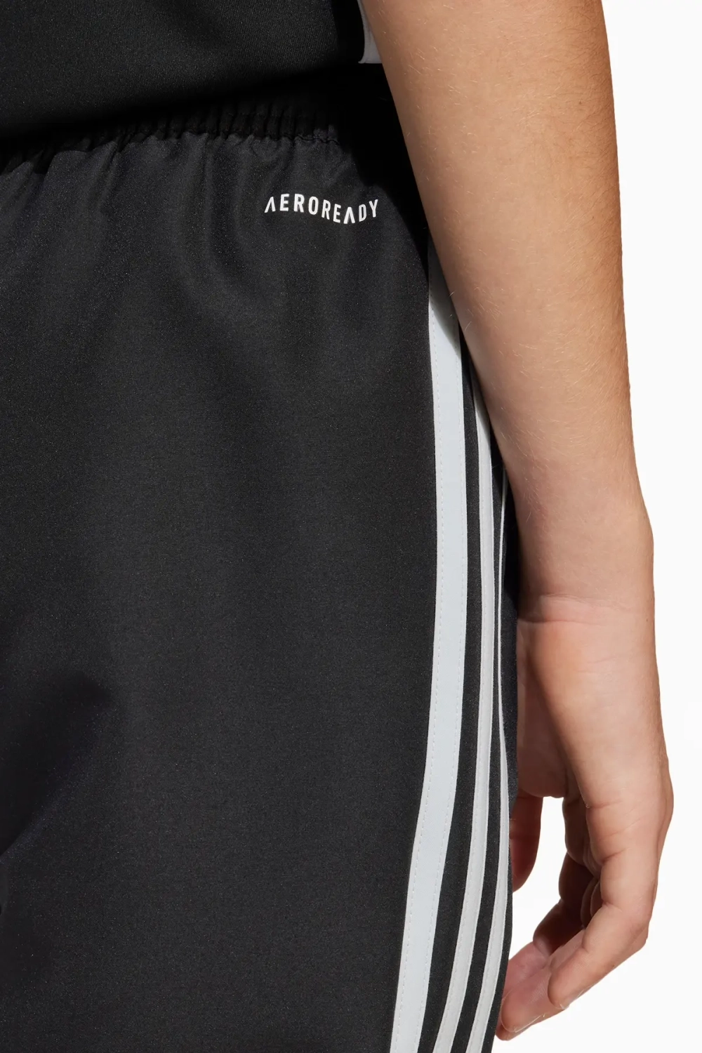 Штаны adidas Tiro 25 Woven Junior - черный