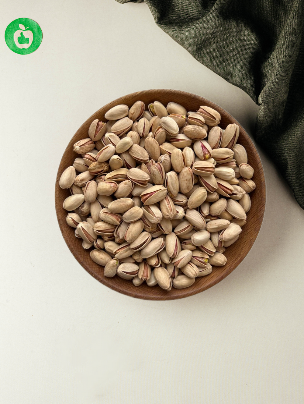 Набор "Брутальный" с орешками, томатами и бананами