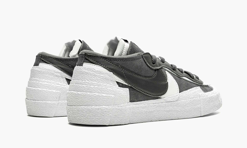 Blazer Low Sacai "Iron Grey"