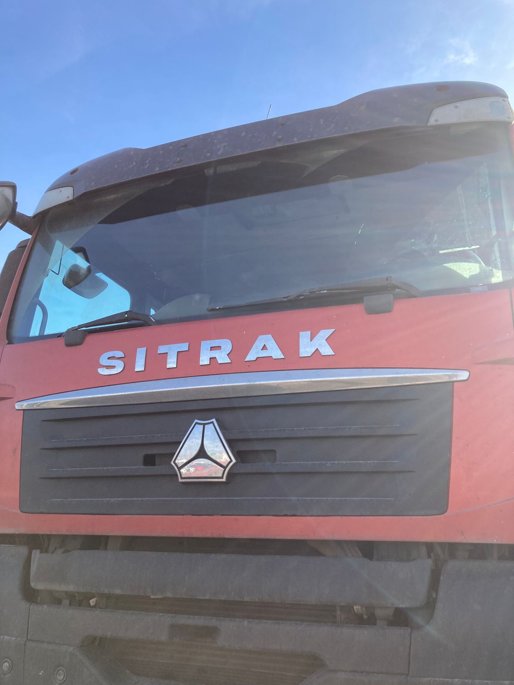 SITRAK C7H 8x4 Самосвал ZZ3316V466ME (Дизельный, 12,4 л, 540 л.с., МТ)
