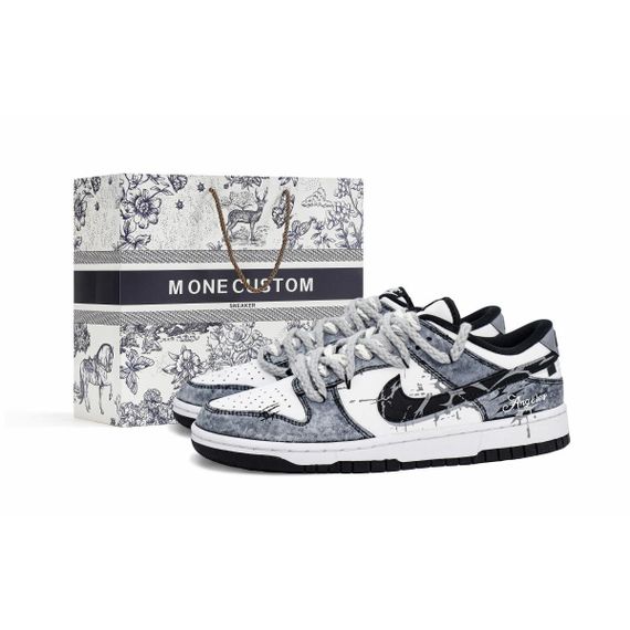 Nike Dunk MONE
