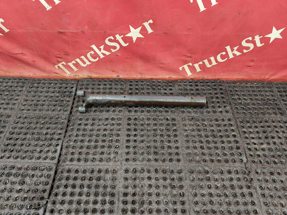 Кронштейн крыла заднего