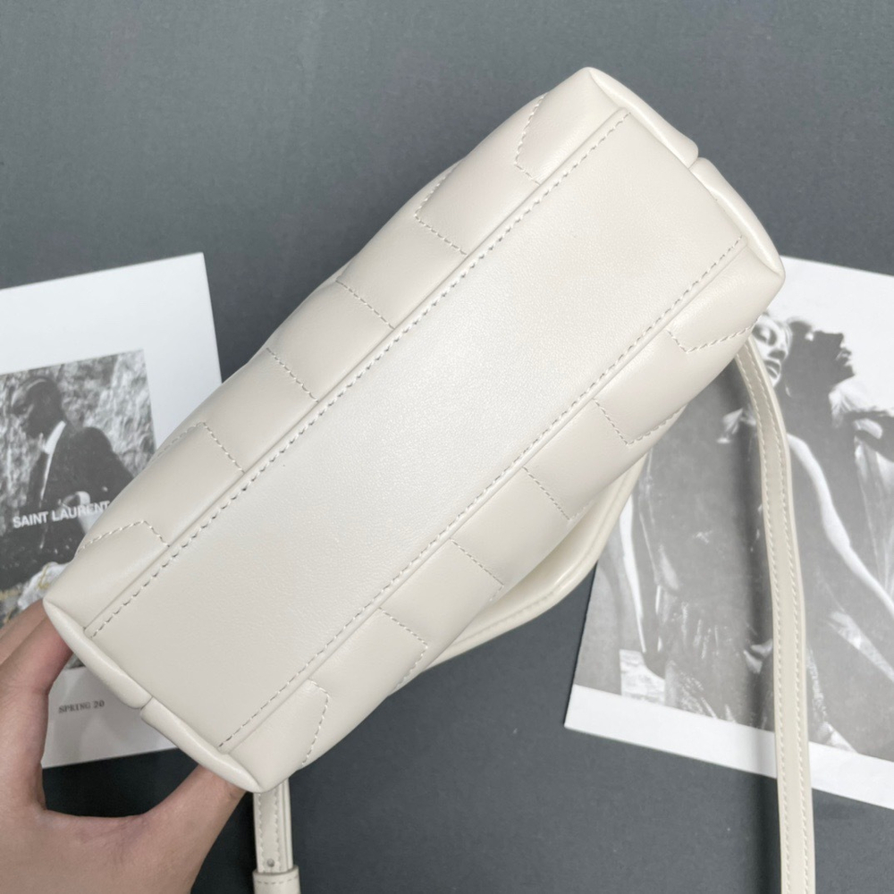 Saint Laurent Loulou 20 cm
