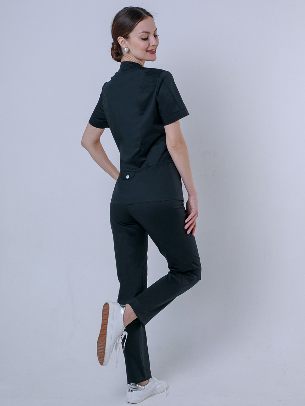 Черные медицинские костюмы Медис