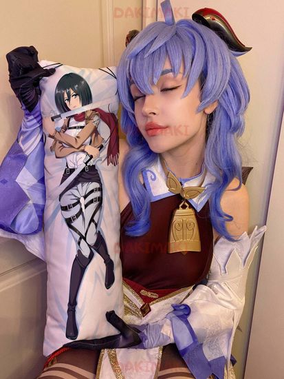 Мини дакимакура Микаса Аккерман из Атака Титанов арт. M0714, 60х20 см