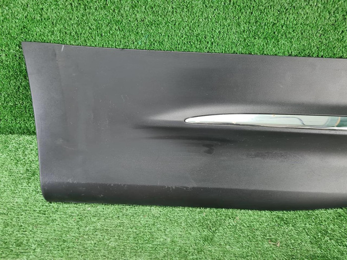 Накладка двери зад. правая Mercedes GLB X247 19-нв