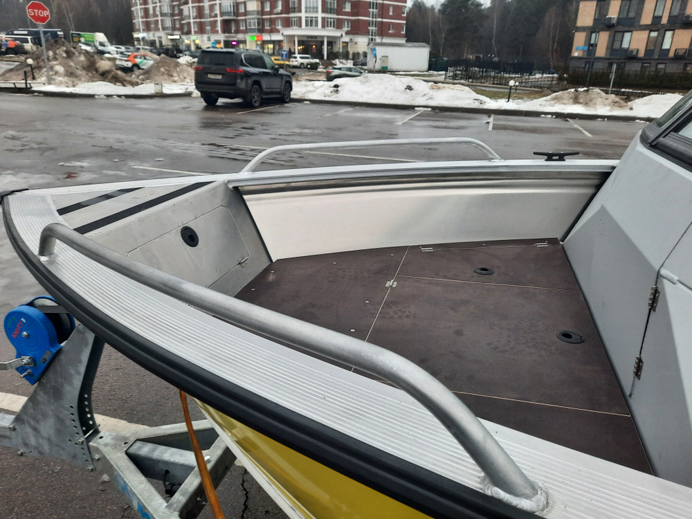 Рундук в носовом треугольнике