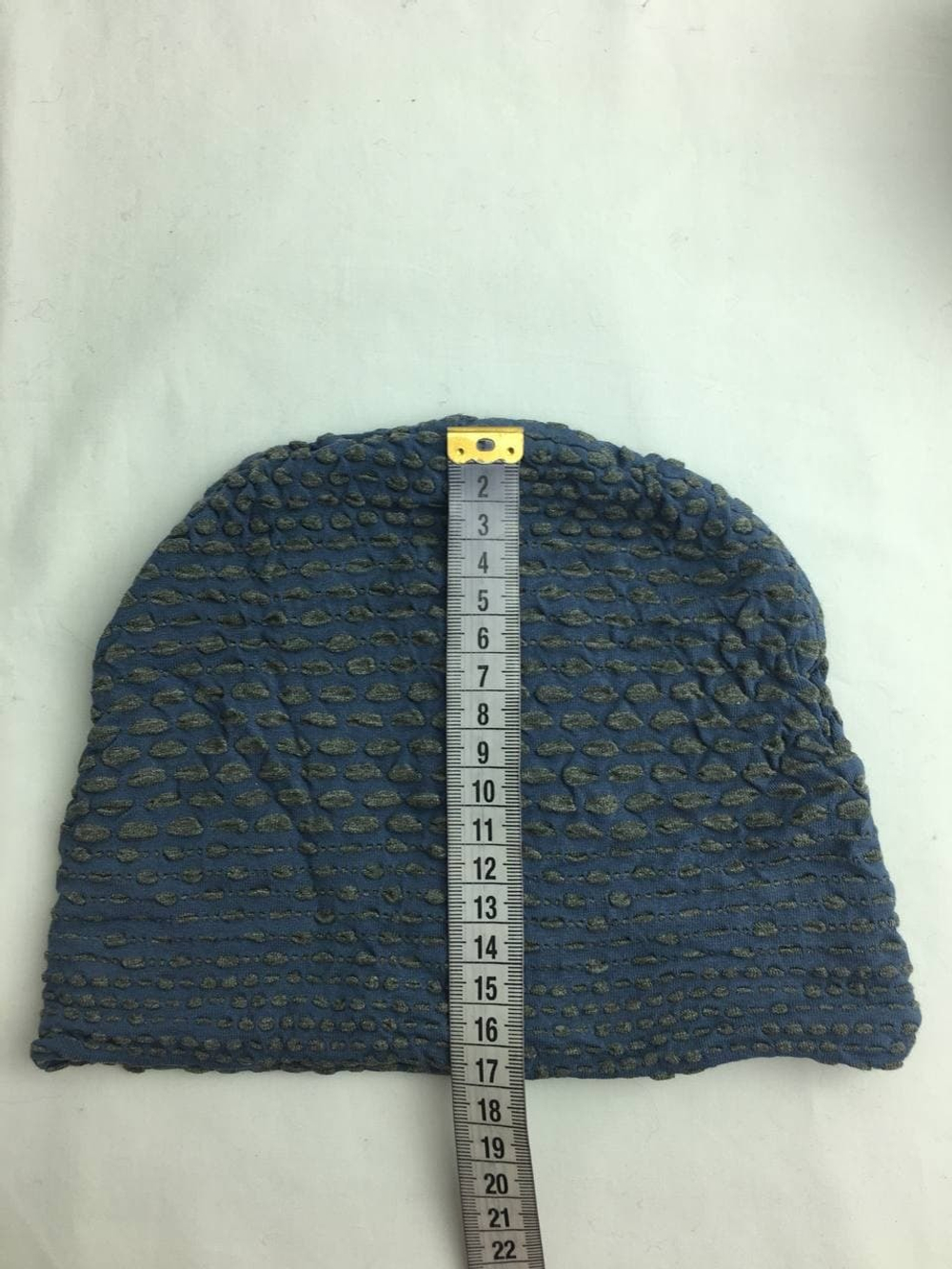 Шапка легкая на 7-8 лет