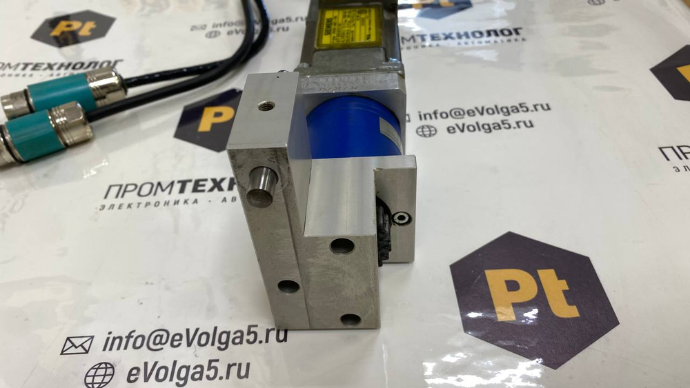 Siemens 1FK7022-5AK71-7TG0 б/у