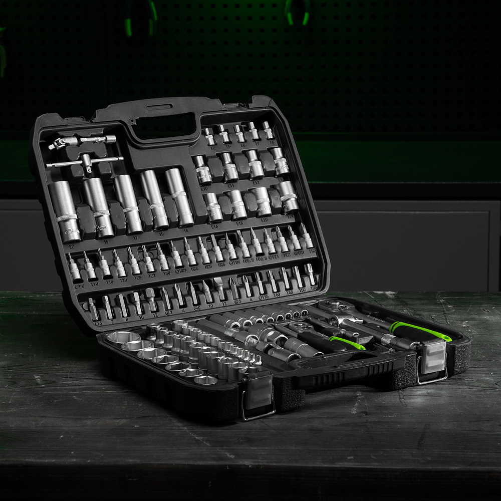 Набор инструмента, 1/2", 1/4", пластиковый кейс,94 предмета Сибртех