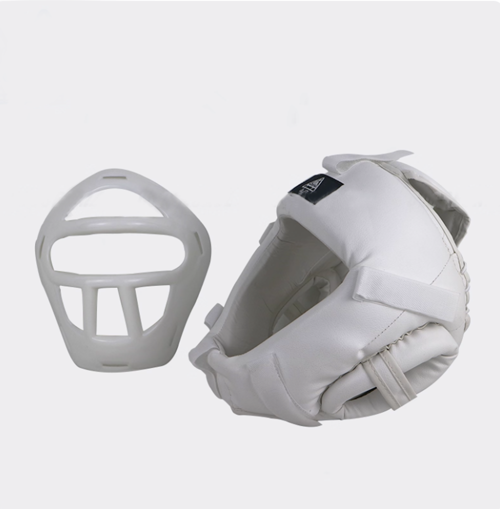 Шлем для каратэ с маской в японском стиле