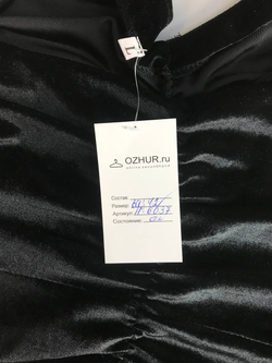 Платье бархатистое, визуально 42 размер