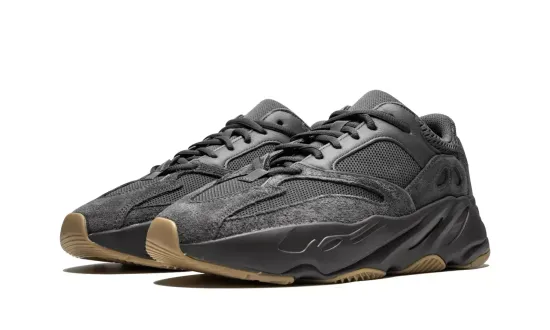 Кроссовки Adidas Yeezy Boost 700 Utility Black