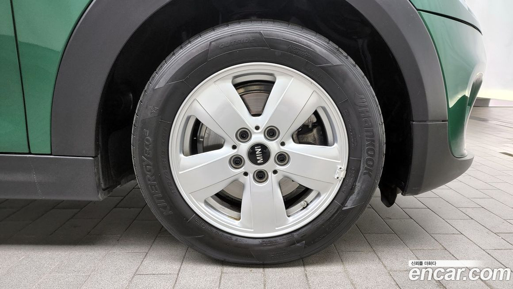 Mini Cooper Basic (03.2021)