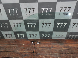 Стекло двери левой Suzuki Grand Vitara 2 (3 дв) Оригинал 8450264J00