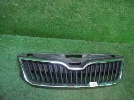 Решетка радиатора Skoda Rapid (2012-2020)