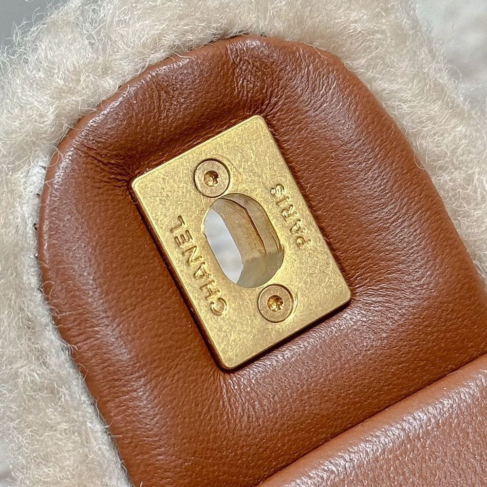 Chanel Bag 18 cm