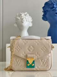 Louis Vuitton Micro Metis