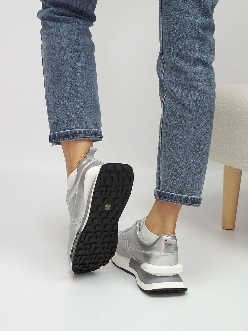 Кроссовки женские демисезонные