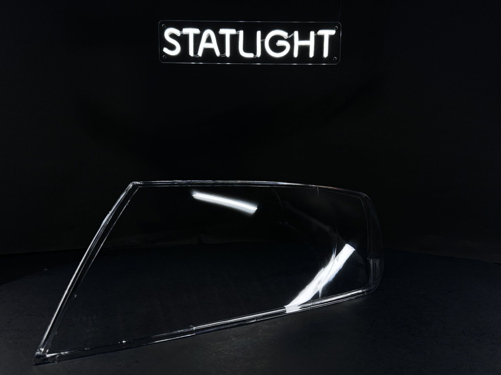 Левое стекло фары Skoda Octavia 2 A5 2004-2009