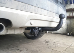 Фаркоп на BMW X1 E84 2009-2015 без выреза бампера. Тип шара: A. Нагрузки: 1600/75 кг, BM 04