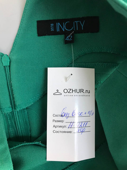 Платье Incity приталенное, визуально на 42 размер
