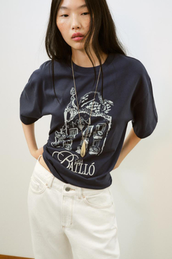 ZARA ФУТБОЛКА С ПРИНТОМ ©CASA BATLLÓ, НЕФТЯНОЙ