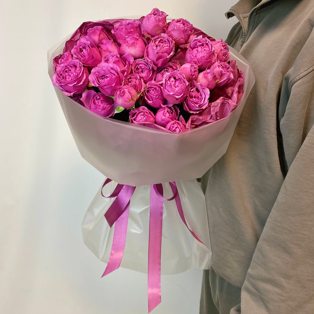 Букет из  9 шт кустовой пионовидной розы премиум