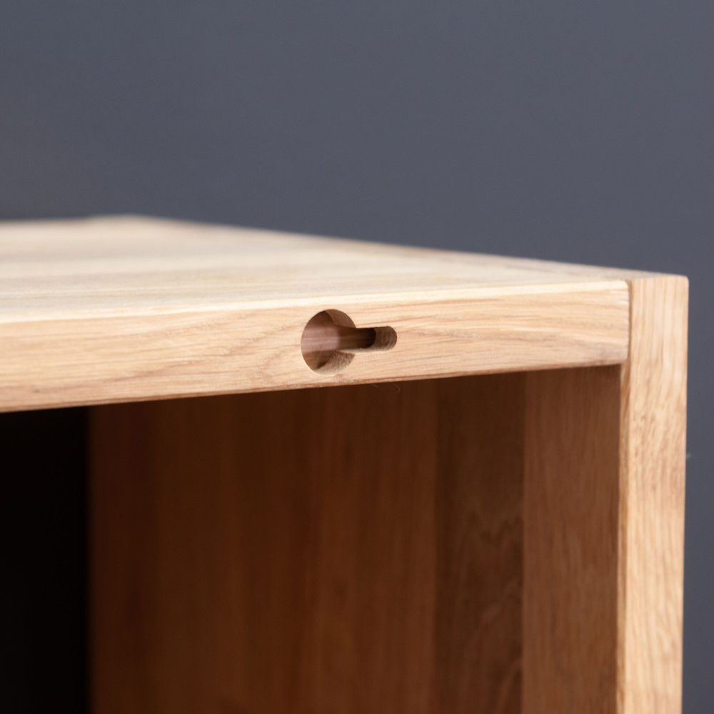 Модульный стеллаж Эдгар из массива дуба