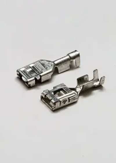 DELPHI 15344768. Контакт реле серого монтажного Калина под провод 1.5-2.5 мм.кв.