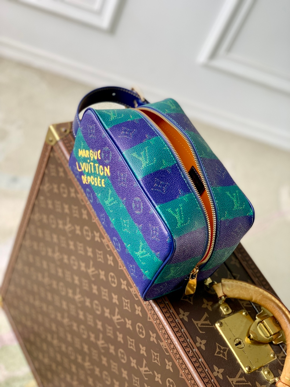 Louis Vuitton Locker Dopp Kit