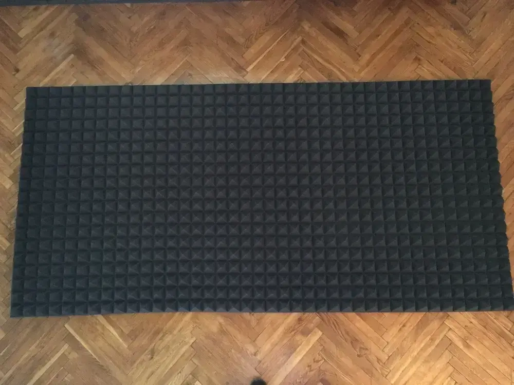 Акустический поролон "пирамида" 2000х1000х65мм графитовый