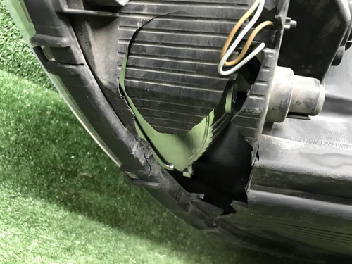 Битая Фара правая KIA Soul 2 PS (16-19) галоген