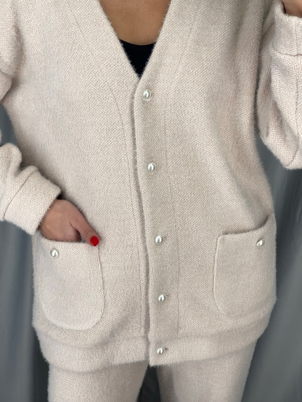 Костюм "пушистик" с кардиганом в бежевом цвете