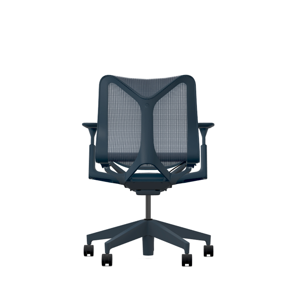 Кресло Herman Miller Cosm, низкая спинка, цвет Nightfall, регулируемые подлокотники
