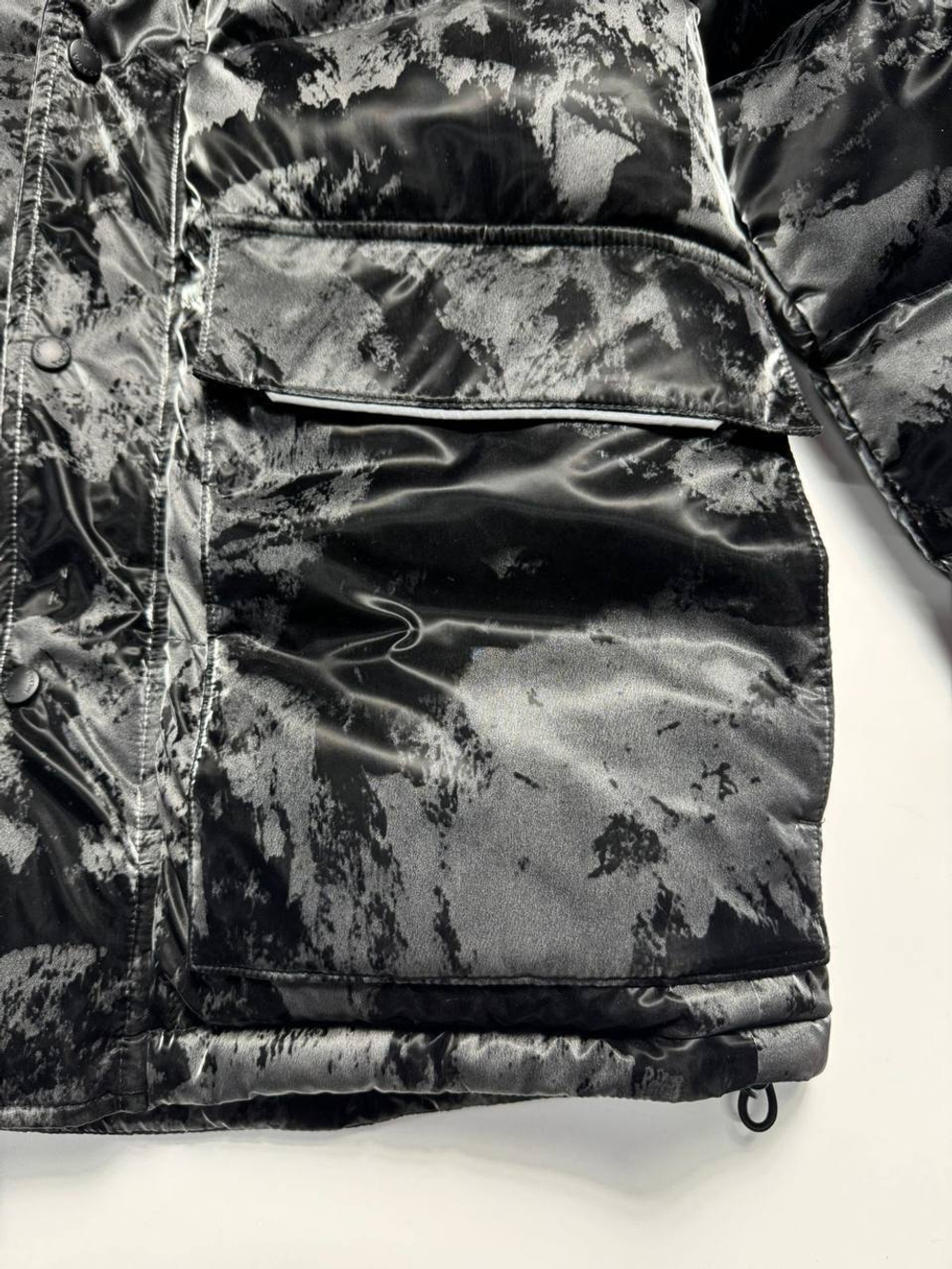 Пуховик Prada