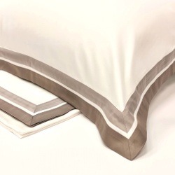 Постельное белье 2 спальное евро Сlaire&Caroll Jacqueline белое с бежевым кантом