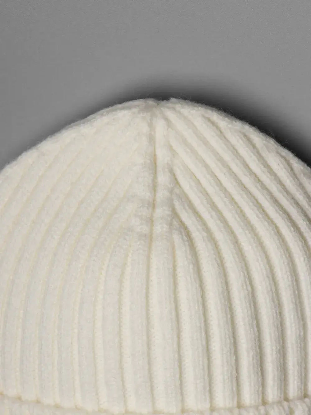 Шапка для девочки на осень