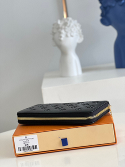 Louis Vuitton Zippy Wallet