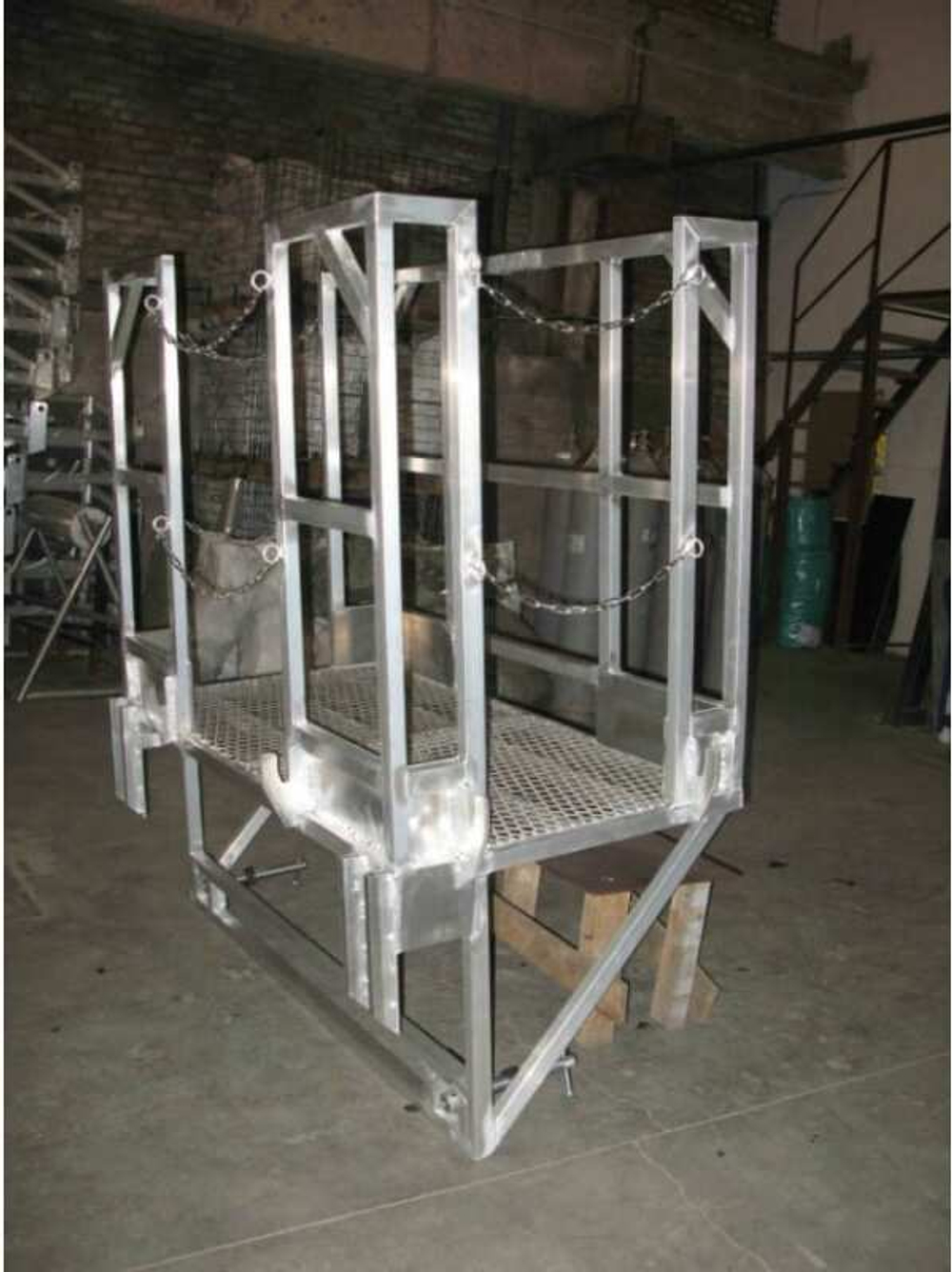 Площадка навесная для полувагонов со сходней MEGAL ПНП