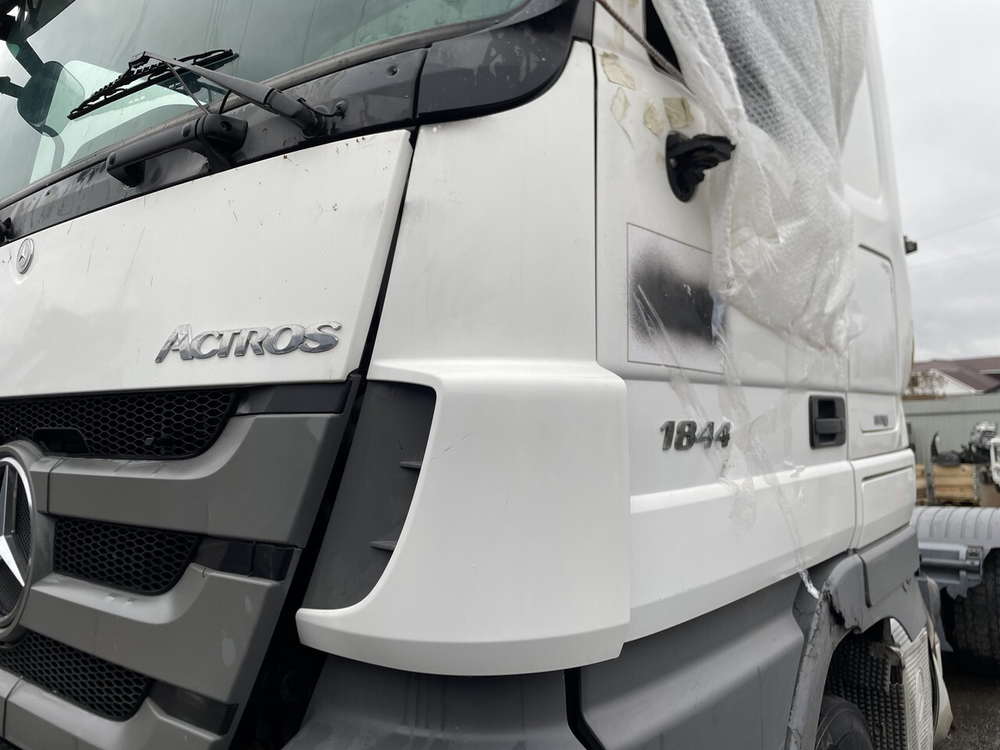 Угол кабины левый 2018г.