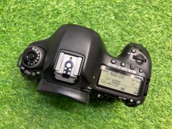Canon EOS 5D Mark III (7700 кадров)