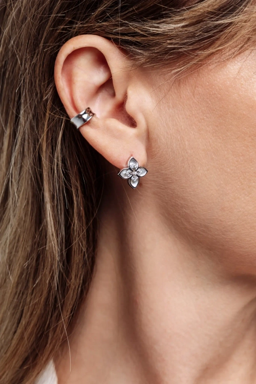 Серьги "TRUE FLOWERS" в серебре с фиантами и перламутром